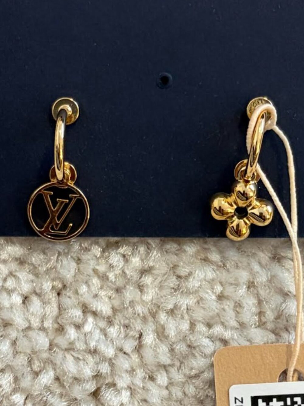 Louis Vuitton Blooming Earrings – Gold Tone | Style M64859 | New with Tags
